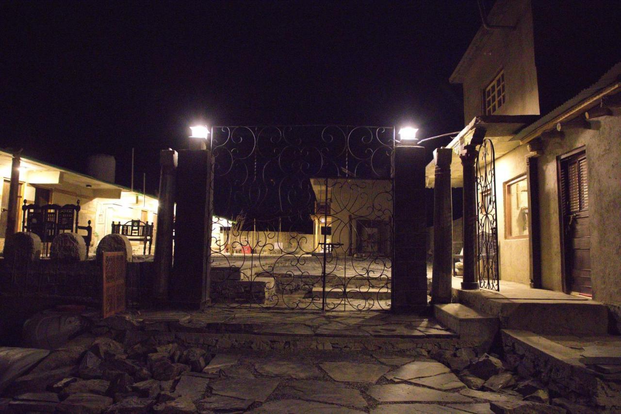 Baltistan Fort Skardu Resort Bagian luar foto